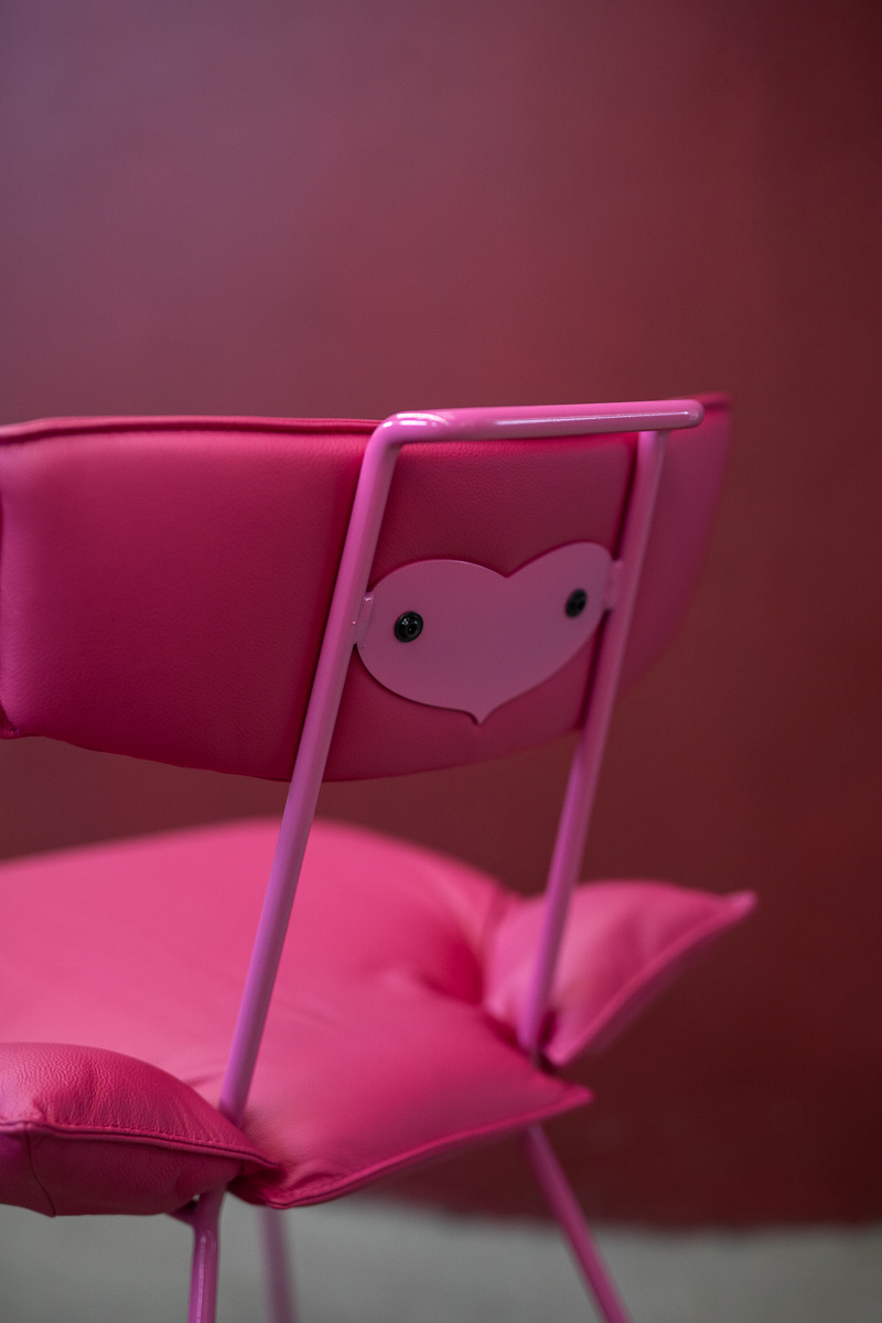 Stuhl mit Herz [Pink Edition]