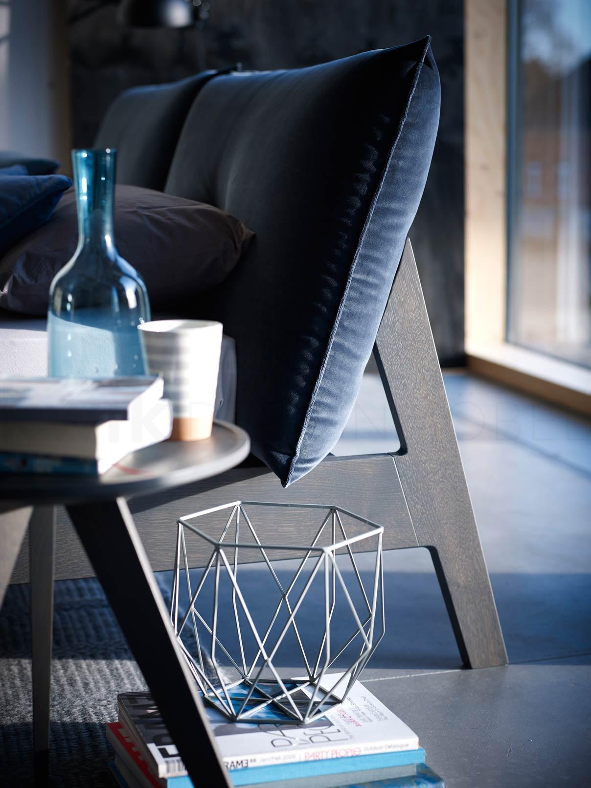 moeller-design-alva-holzbett-kissen-leder-stoff-12dmYltz7oBE4F0 Beistelltisch WOODY HILL