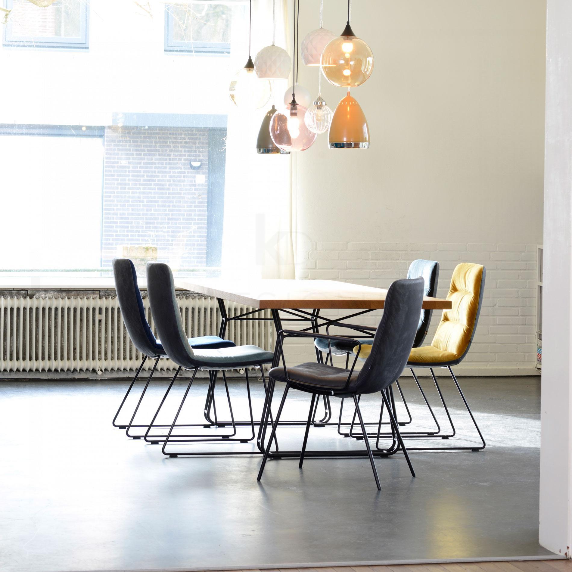 ARVA LIGHT mit Drahtarmlehne