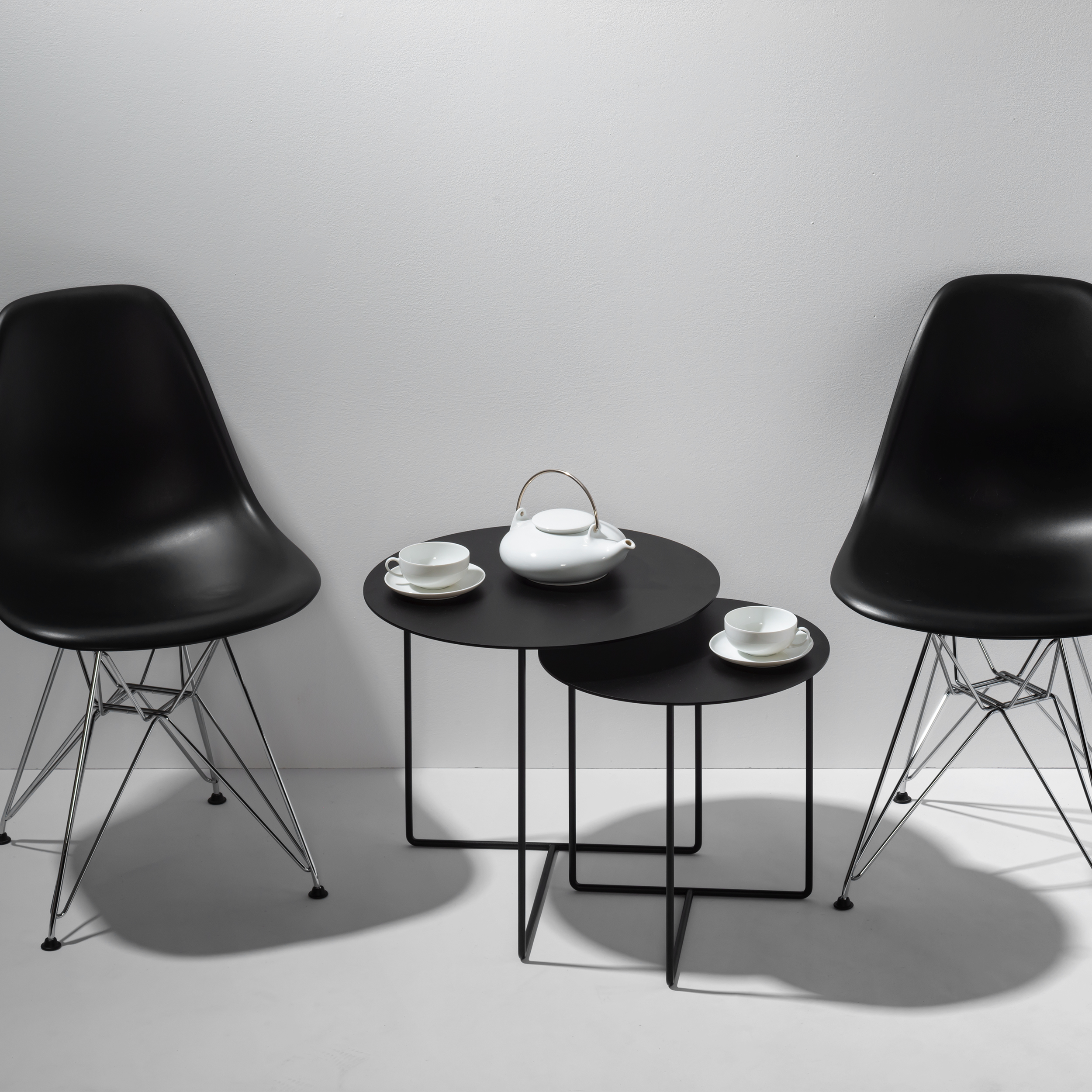 SOLID 03 | SOLID 01 Beistelltisch