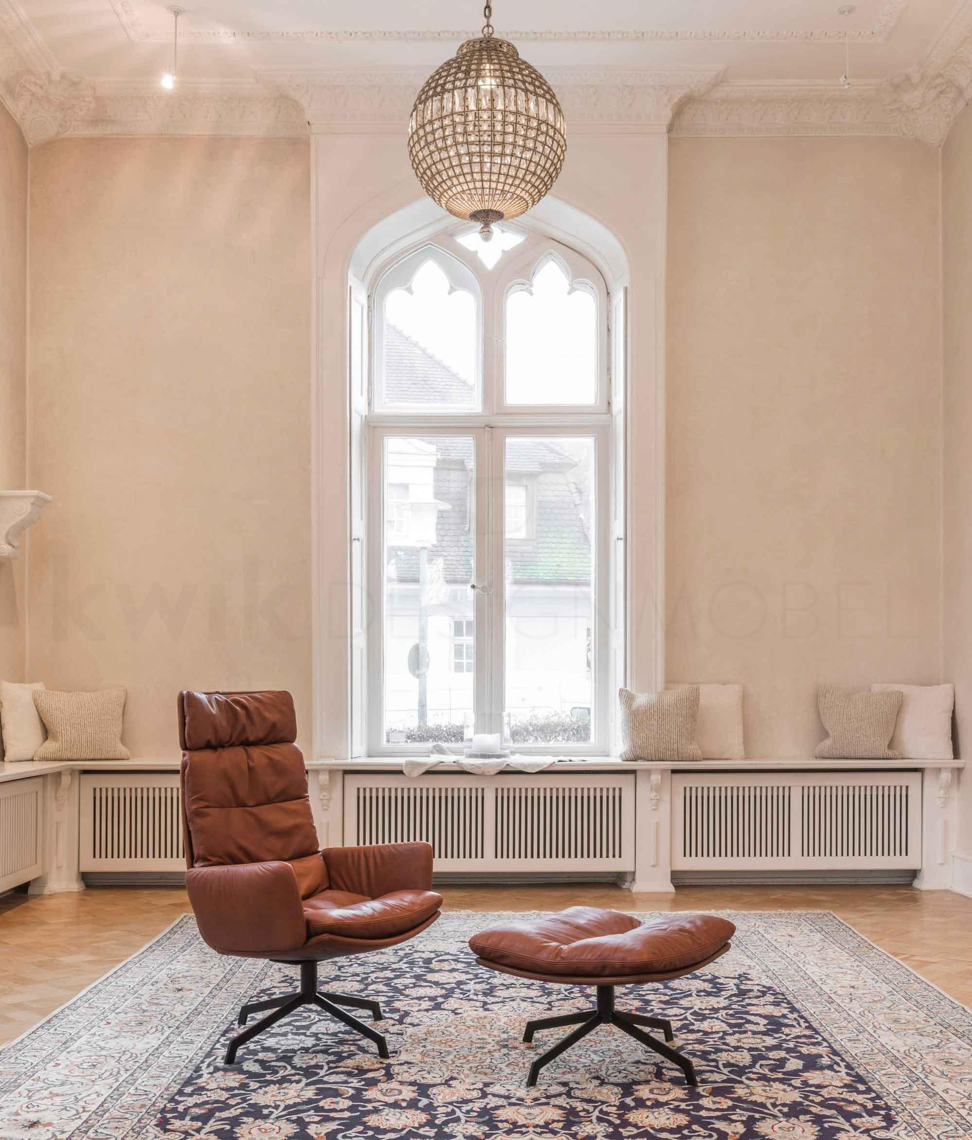 ARVA LOUNGE Ottoman mit 4-Fuss-Stern-Gestell