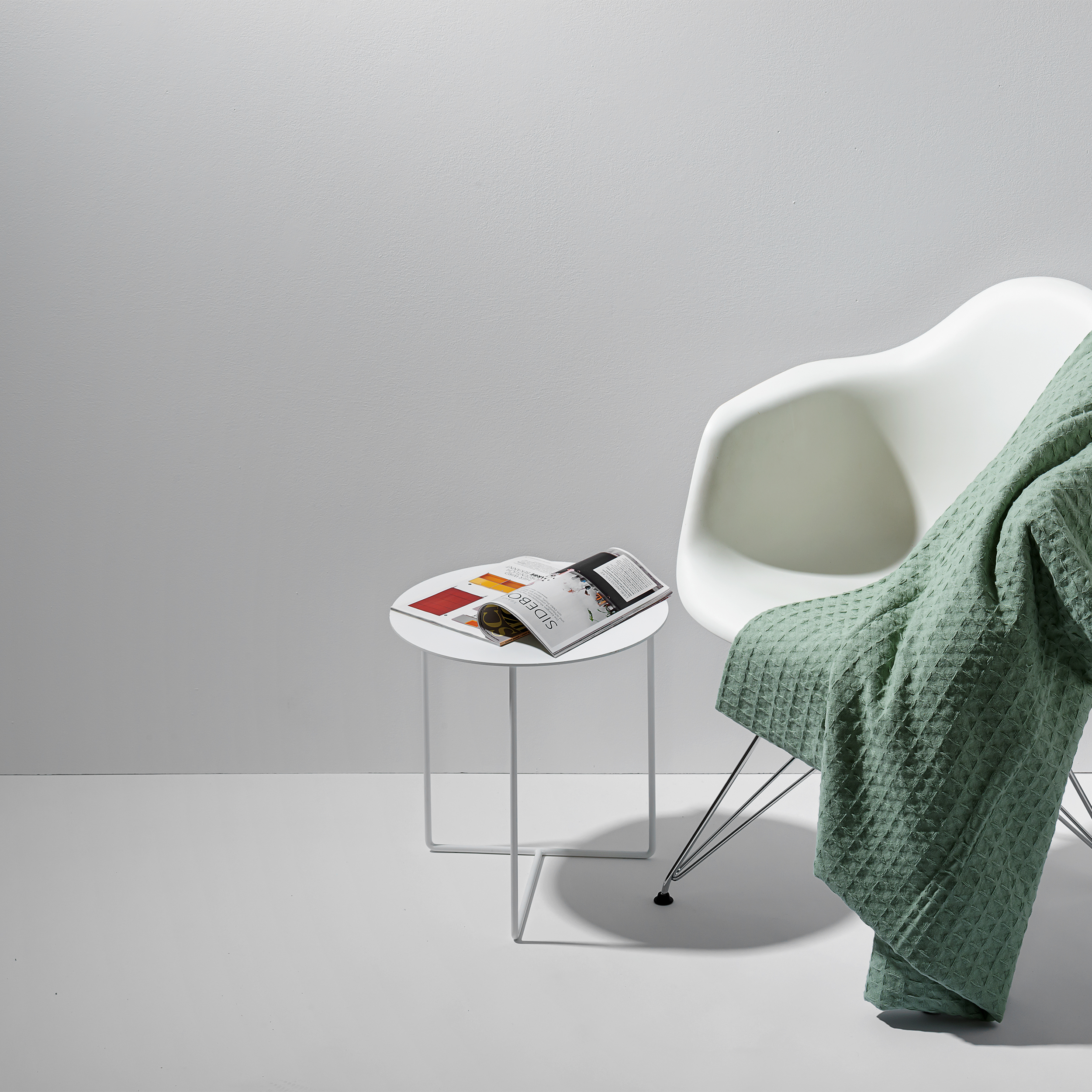 SOLID 03 | SOLID 01 Beistelltisch