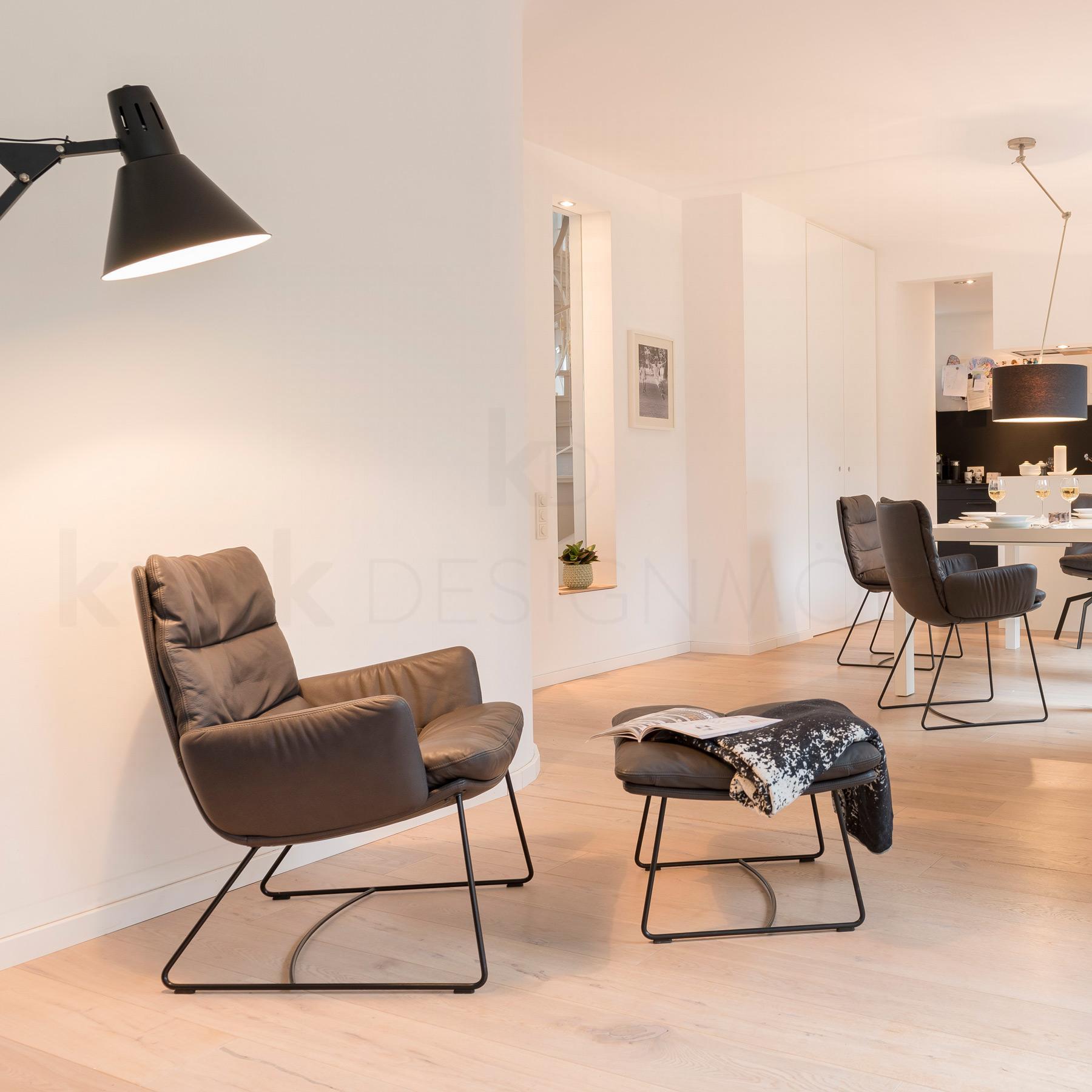 ARVA LOUNGE Ottomane mit Drahtkufengestell Kopie
