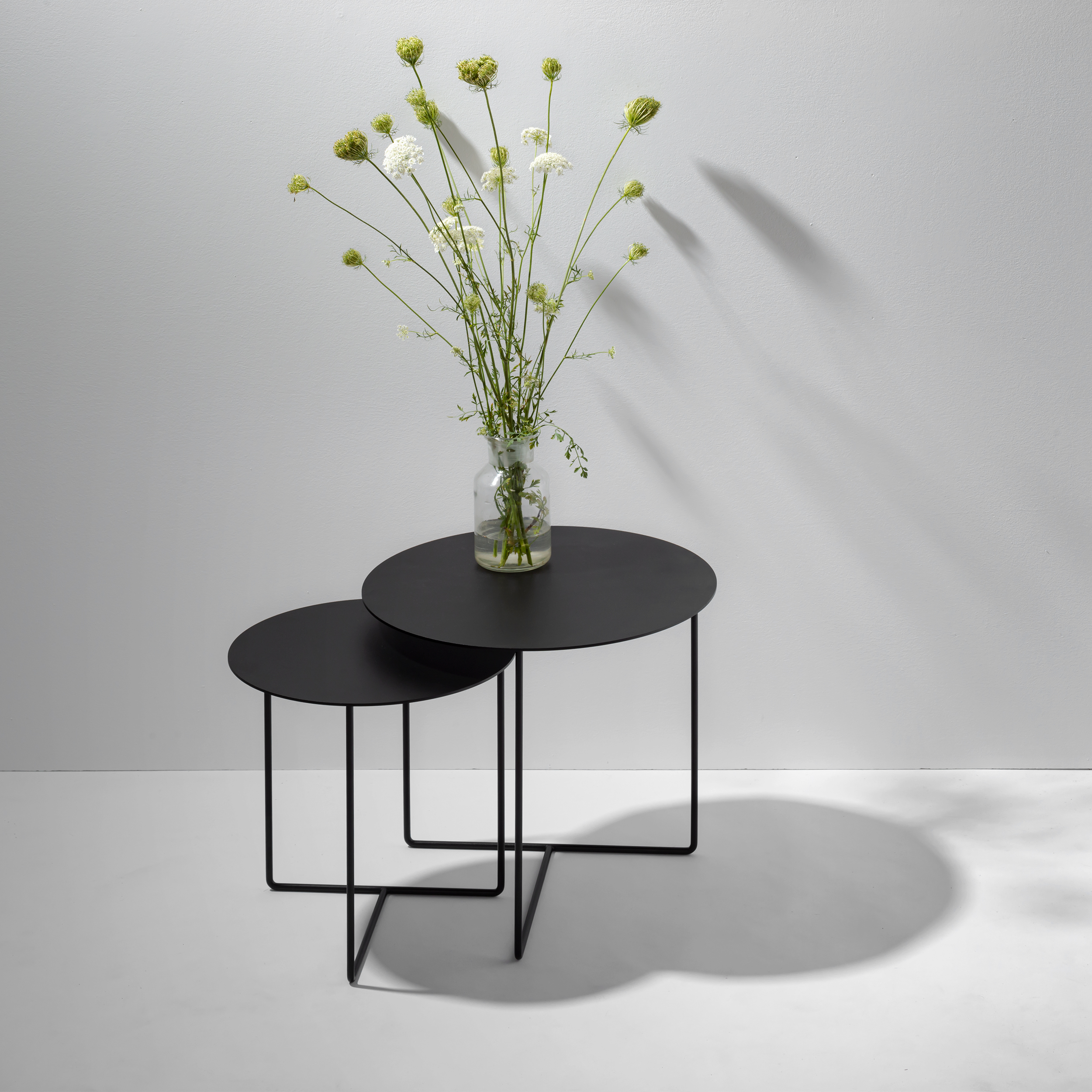 SOLID 03 | SOLID 01 Beistelltisch